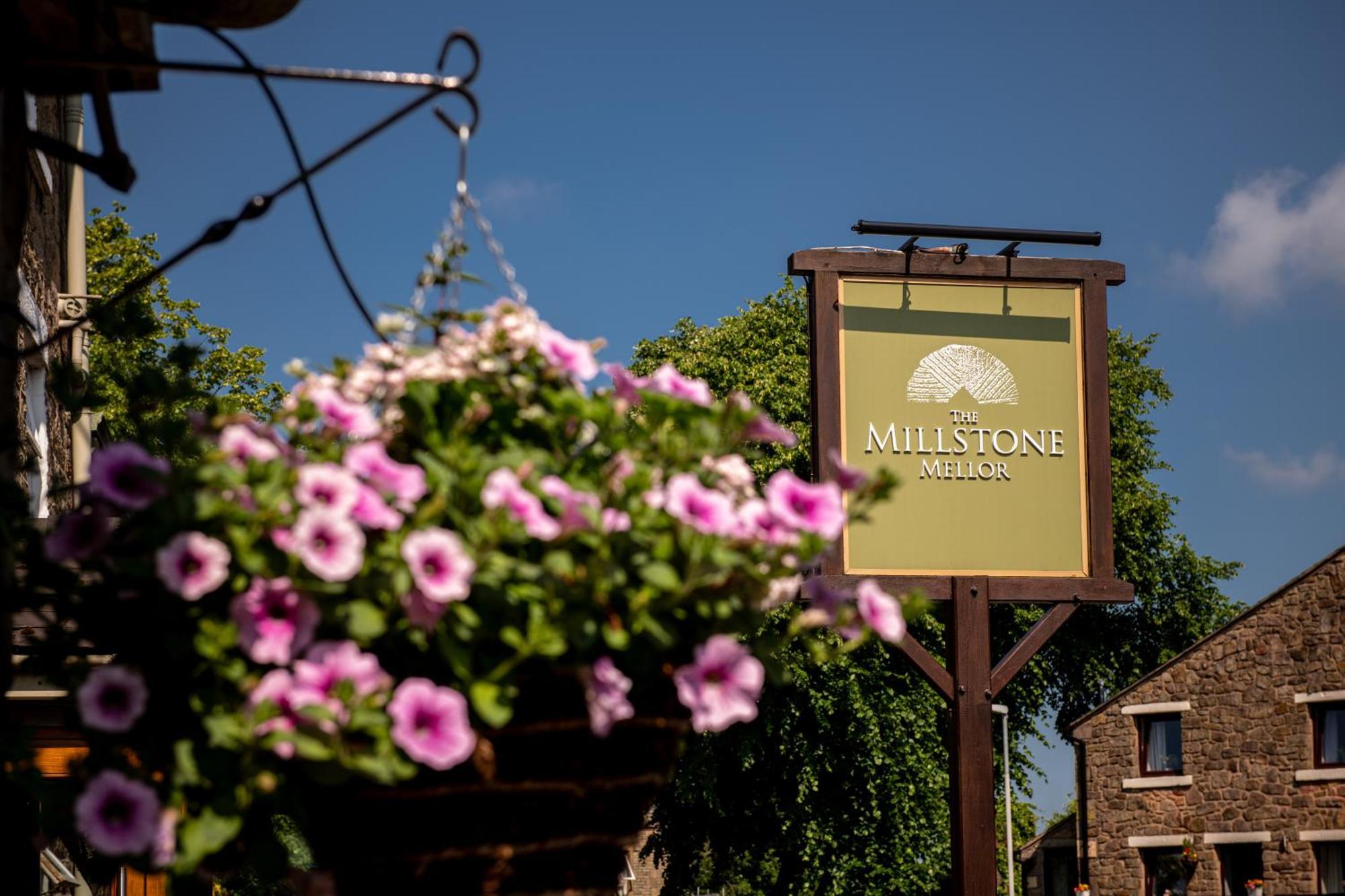Hotel The Millstone, Mellor Blackburn  Esterno foto The Millstone Inn