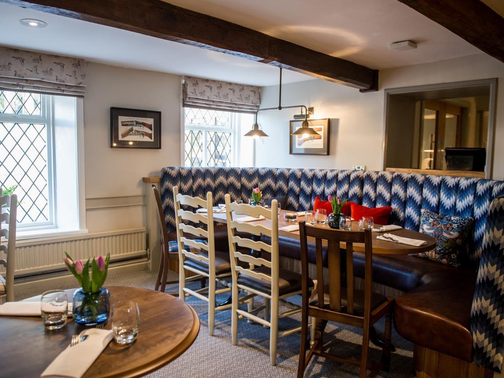 Hotel The Millstone, Mellor Blackburn  Esterno foto The restaurant at The Old Parsonage