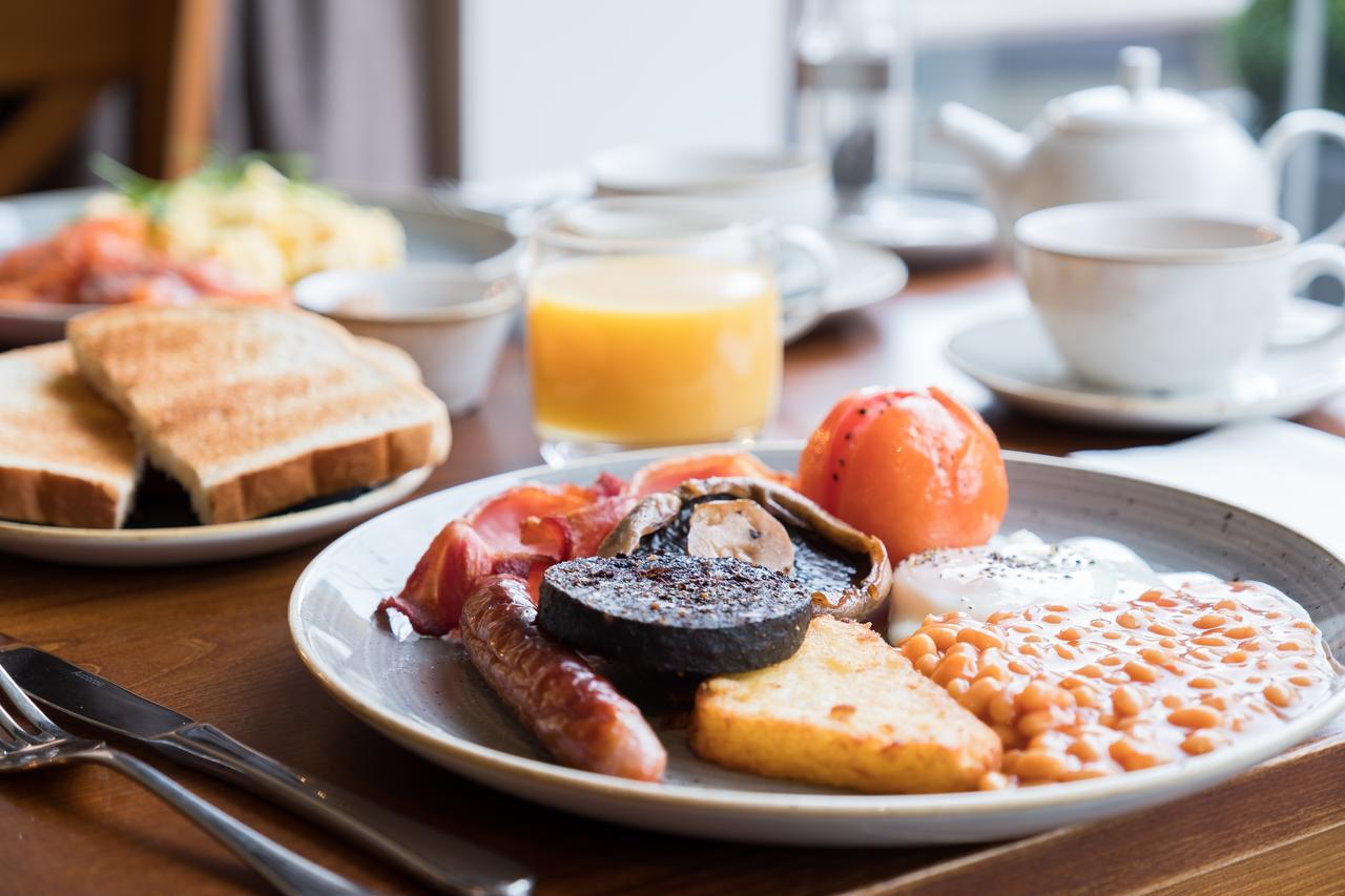 Hotel The Millstone, Mellor Blackburn  Esterno foto English breakfast