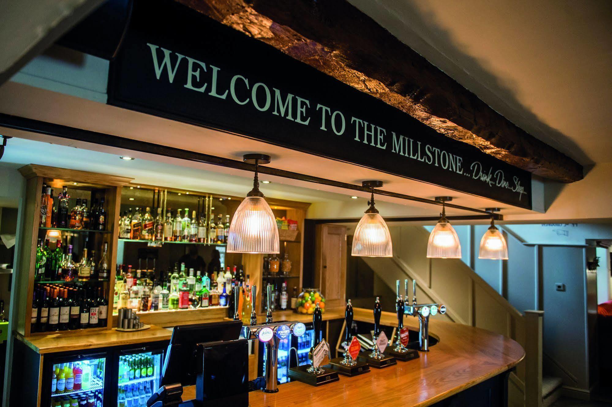 Hotel The Millstone, Mellor Blackburn  Esterno foto The Millstone Bar