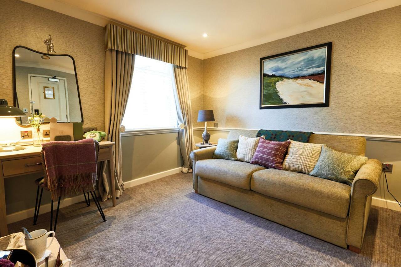 Hotel The Millstone, Mellor Blackburn  Esterno foto A suite at the hotel